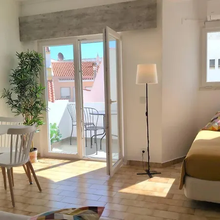 Rcd Picturesque Old Town Appartement *